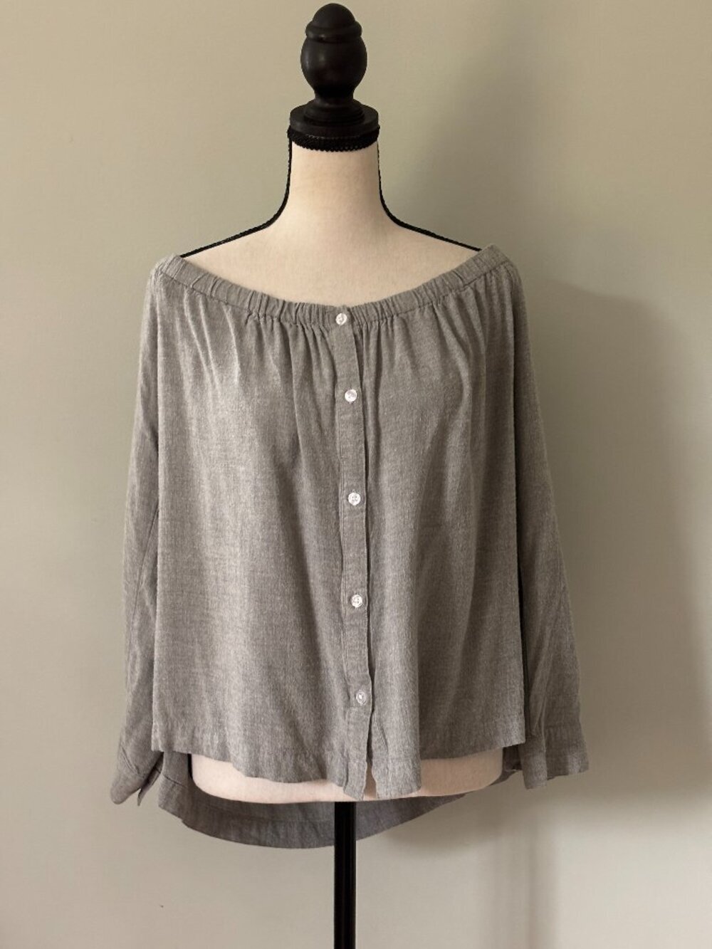 Cloth & Stone Off-Shoulder Button-Front Top Medium Like New